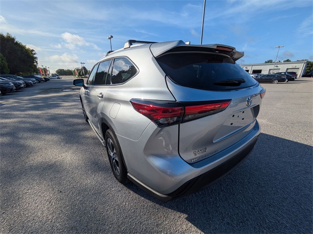 2022 Toyota Highlander XLE - 4