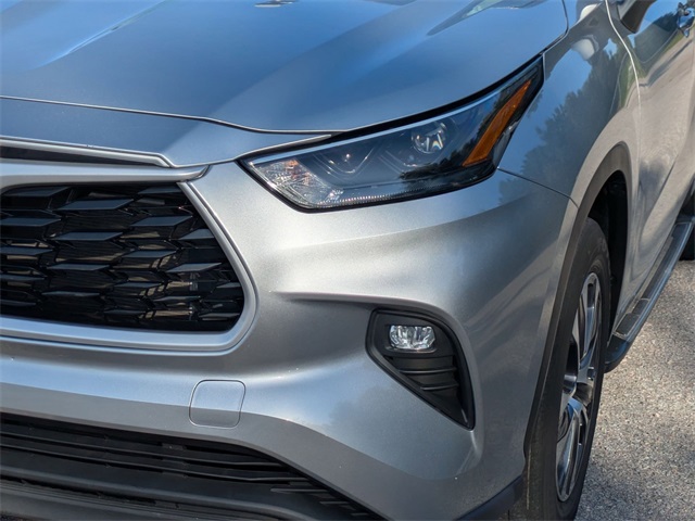 2022 Toyota Highlander XLE - 8