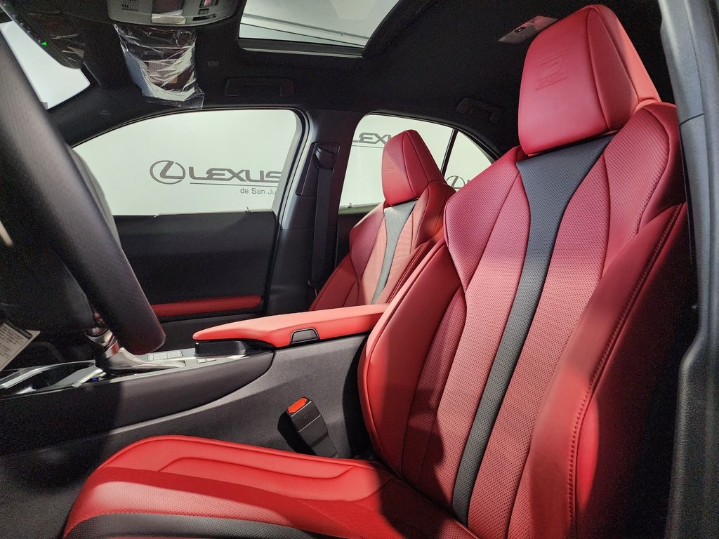 Thumbnail: 2025 Lexus UX - 15