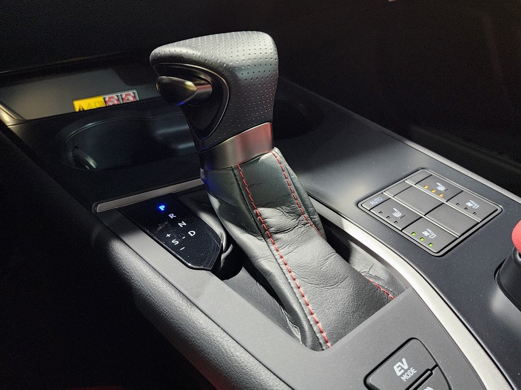 Thumbnail: 2025 Lexus UX - 24