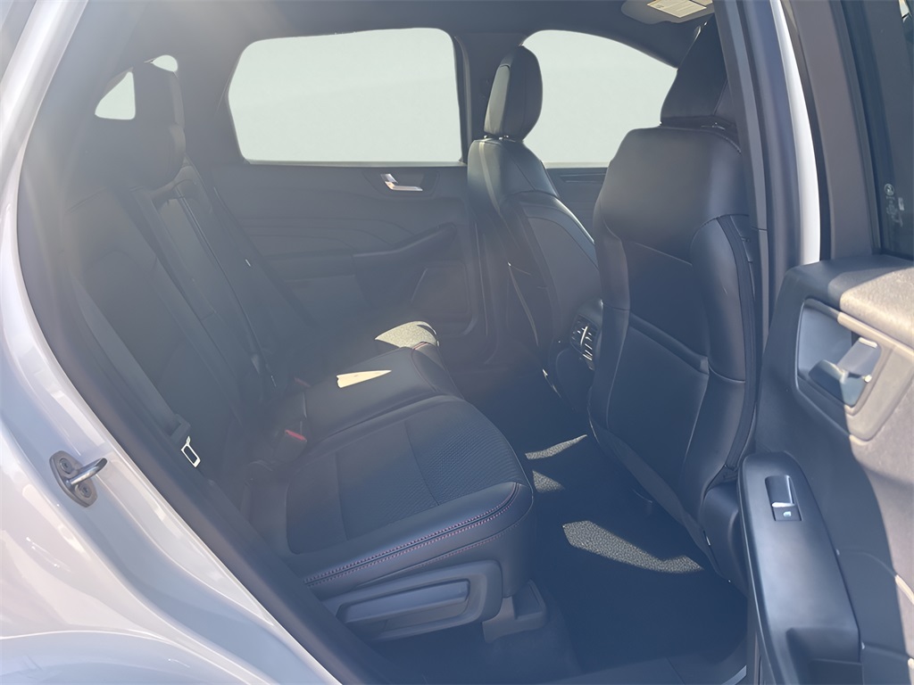 2025 Ford Escape Hybrid