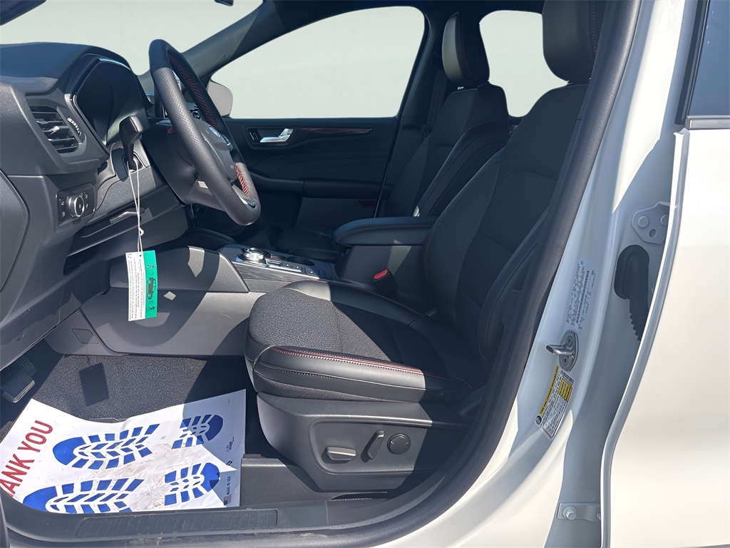 2025 Ford Escape Hybrid