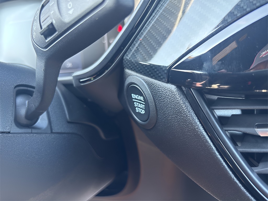 2025 Ford Escape Hybrid