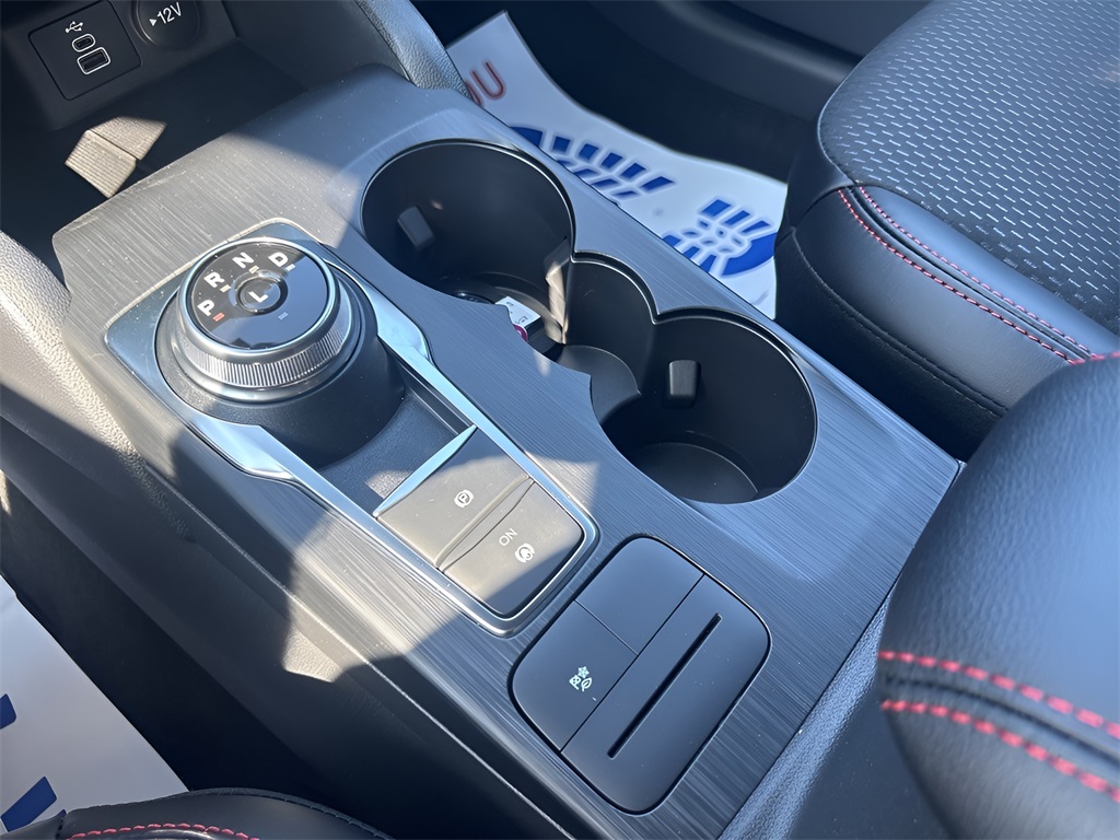 2025 Ford Escape Hybrid