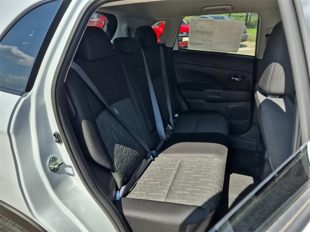 2025 Mitsubishi Outlander Sport 2.0 ES White at North Houston Mitsubishi