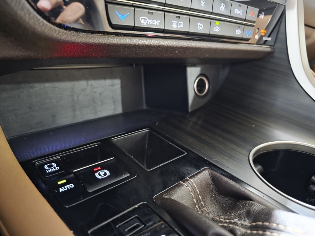 Thumbnail: 2018 Lexus RX - 23