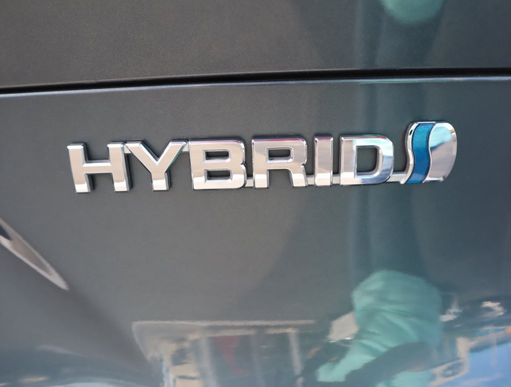 Thumbnail: 2022 Toyota Venza - 16