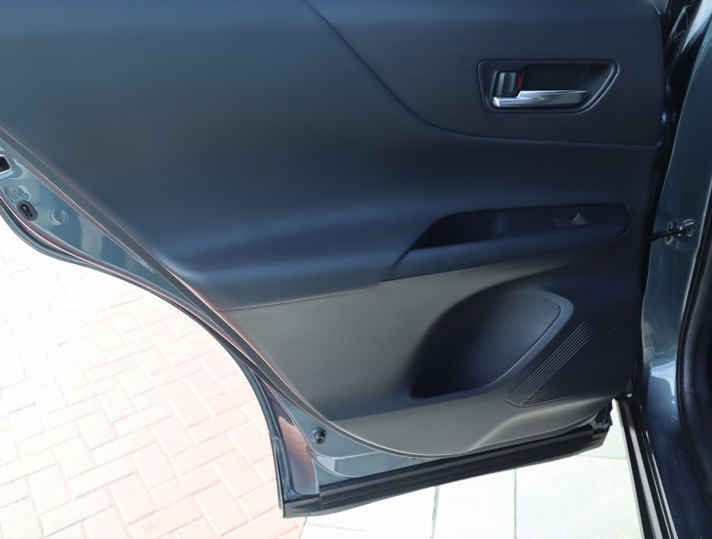 Thumbnail: 2022 Toyota Venza - 21