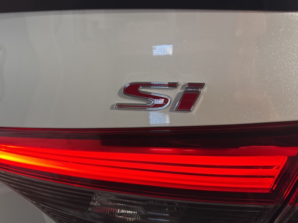 Thumbnail: 2023 Honda Civic - 21