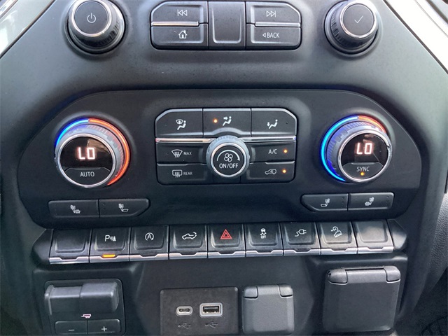 Used Car 2021 Chevrolet Silverado 1500  Lt Trail Boss For Sale Under $35,000 In San Antonio, Texas