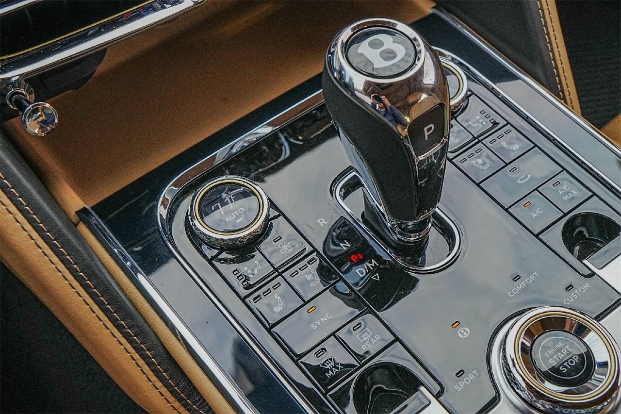 Used Car 2021 Bentley Flying Spur  V8 For Sale Under $150,000 In Austin, Texas