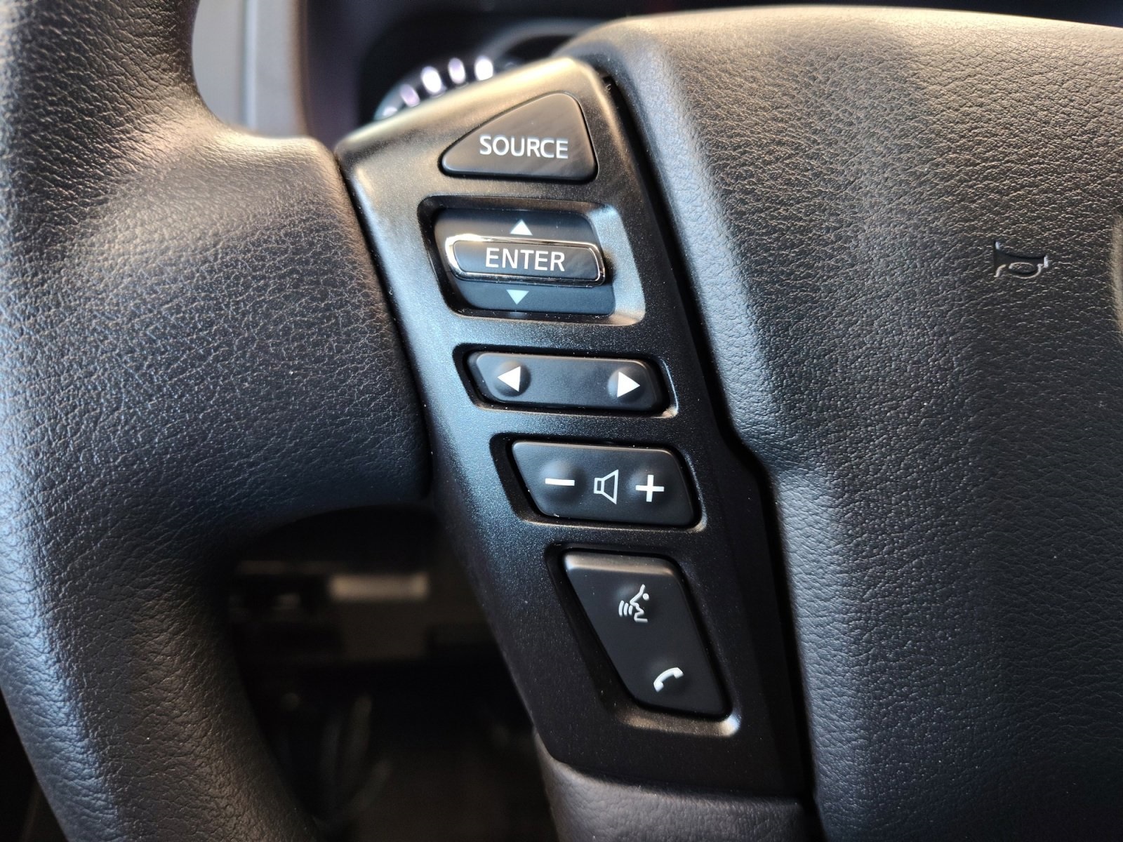 Used Car 2024 Nissan Frontier  S For Sale Under $35,000 In San Antonio, Texas