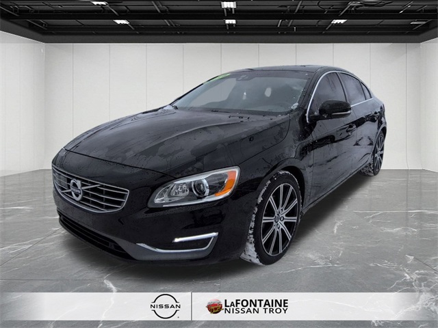 2018 Volvo S60 T5 Inscription Platinum