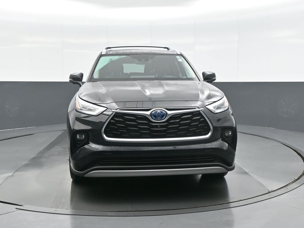 Used 2023 Toyota Highlander Hybrid Platinum with VIN 5TDEBRCH1PS574233 for sale in Kansas City