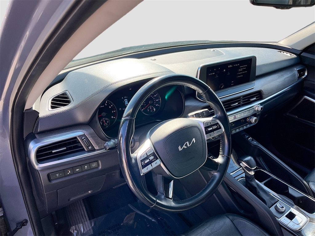 2022 Kia Telluride EX Silver at Shottenkirk Kia Fort Bend