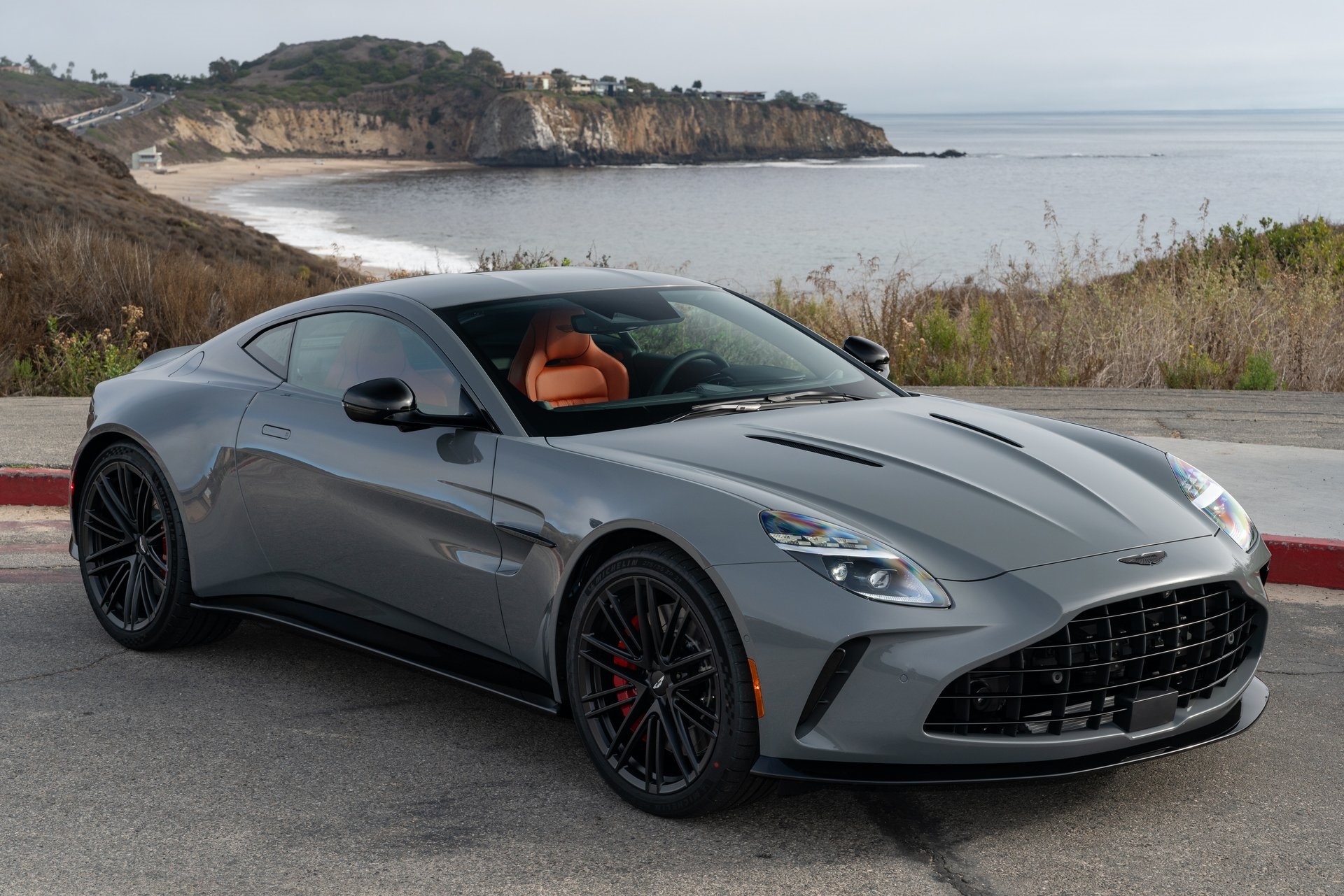 /2025 Aston-Martin Vantage