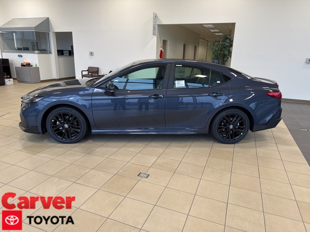 2026 Toyota Camry SE FWD