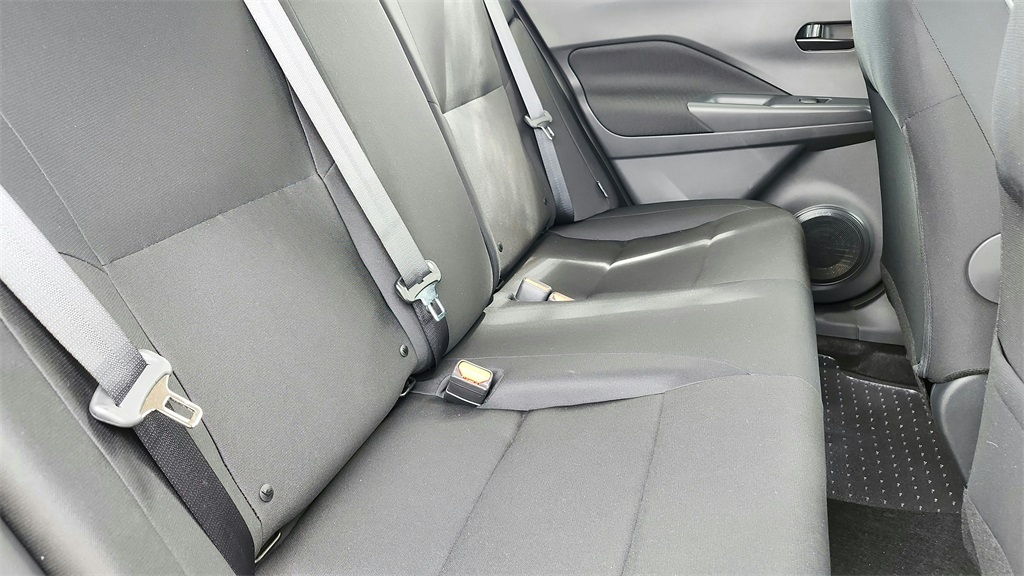 2025 Nissan Kicks Play