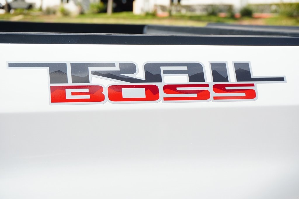 Used Car 2021 Chevrolet Silverado 1500  Lt Trail Boss For Sale Under $40,000 In Weatherford, Texas