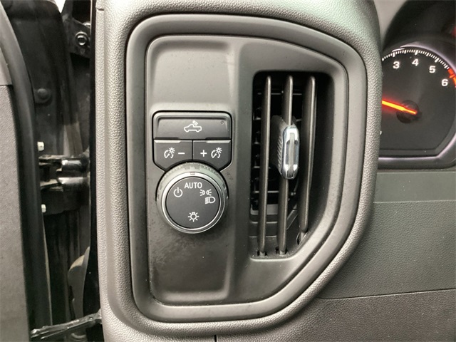 Used Car 2024 Chevrolet Silverado 1500  Custom For Sale Under $35,000 In San Antonio, Texas