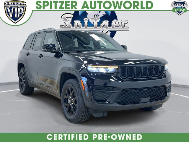 Diamond Black Crystal Pearlcoat 2025 Jeep Grand Cherokee SUV / Crossover Four-Wheel Drive 8-Speed Automatic