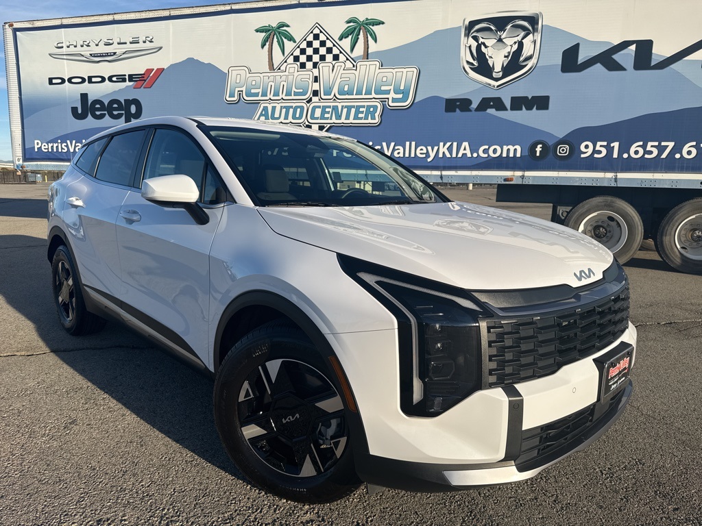 2026 Kia Sportage LX's photo