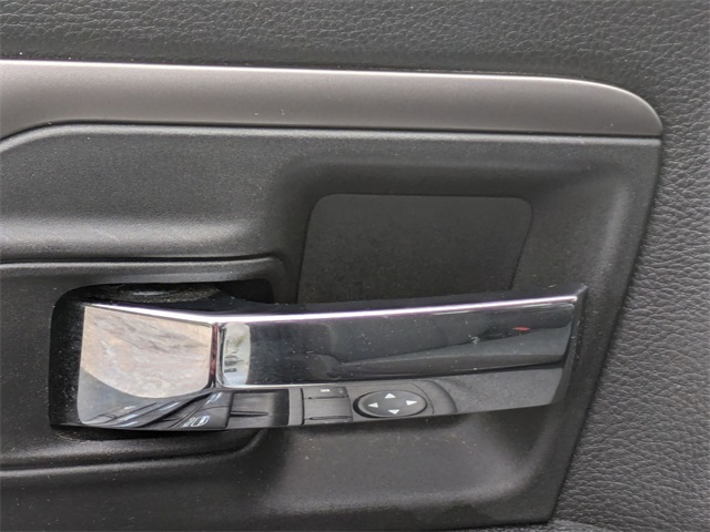 2024 Ram 1500 Classic Warlock - 11