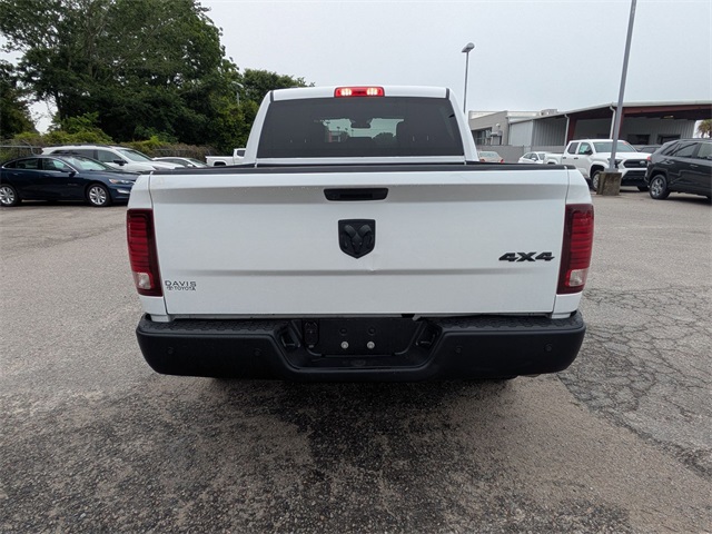 2024 Ram 1500 Classic Warlock - 3
