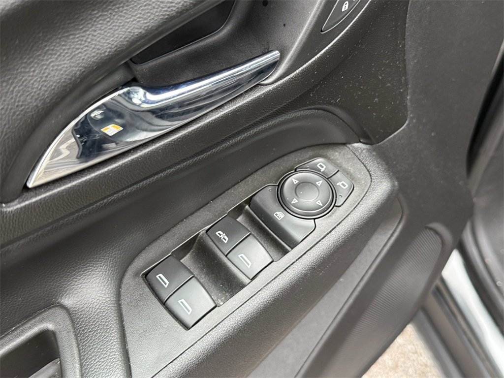 2020 Chevrolet Equinox LT Gray at DeMontrond Auto Country