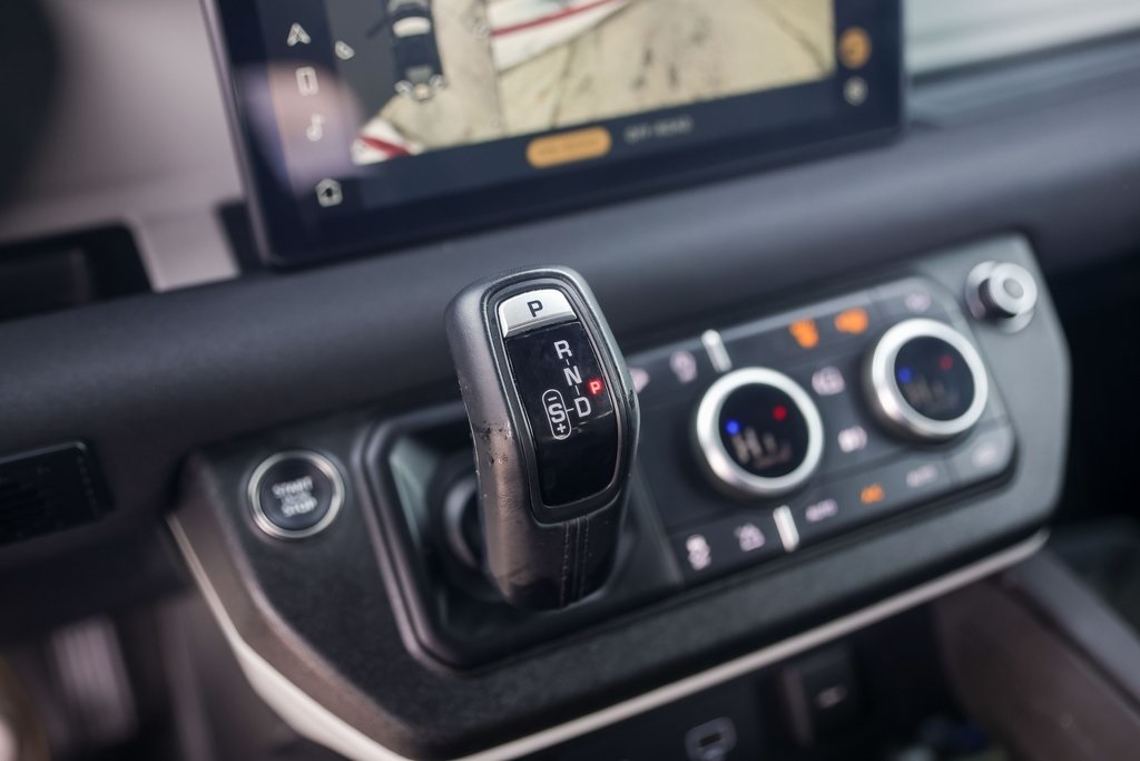 Used Car 2023 Land Rover Defender 110  X-dynamic Se For Sale Under $60,000 In Austin, Texas