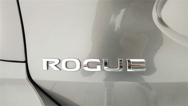 2018 Nissan Rogue SV Gray at Bravo Nissan