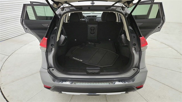 2018 Nissan Rogue SV Gray at Bravo Nissan