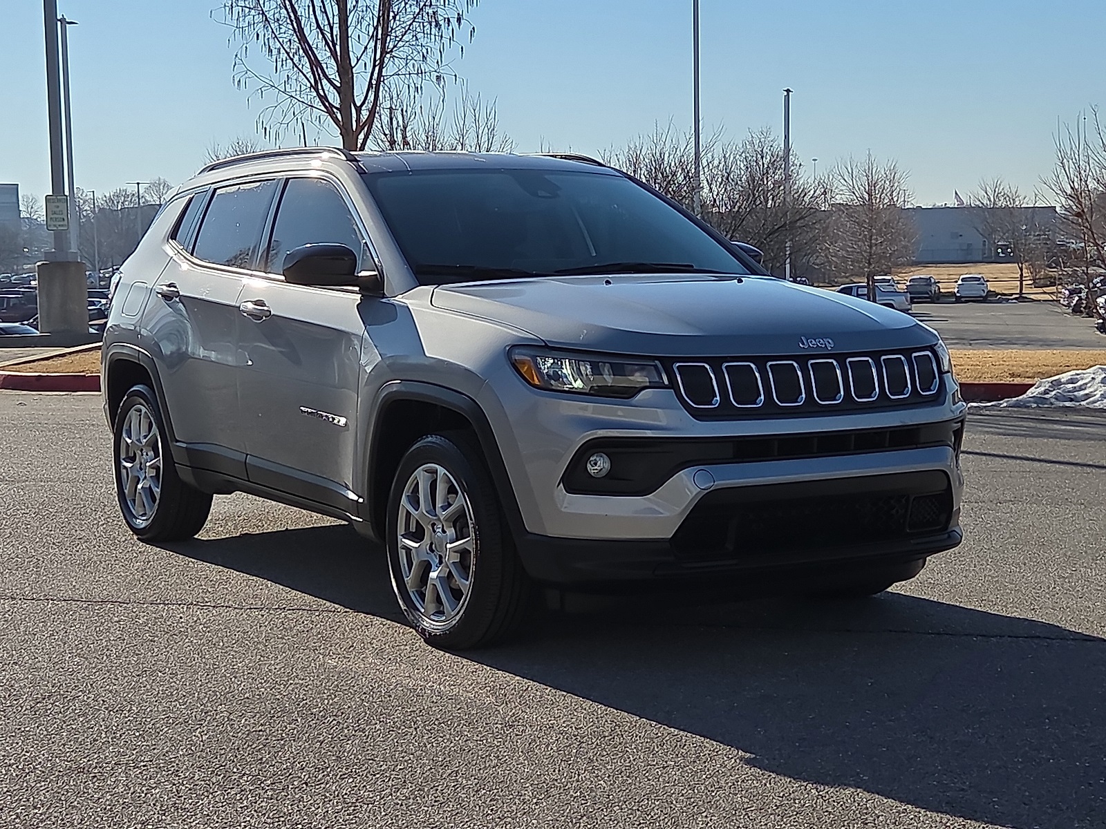 2022 Jeep Compass Latitude Lux 4WD