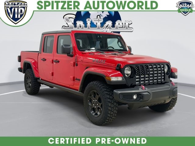 Firecracker Red Clearcoat 2023 Jeep Gladiator Pickup Truck Four-Wheel Drive 8-Speed Automatic