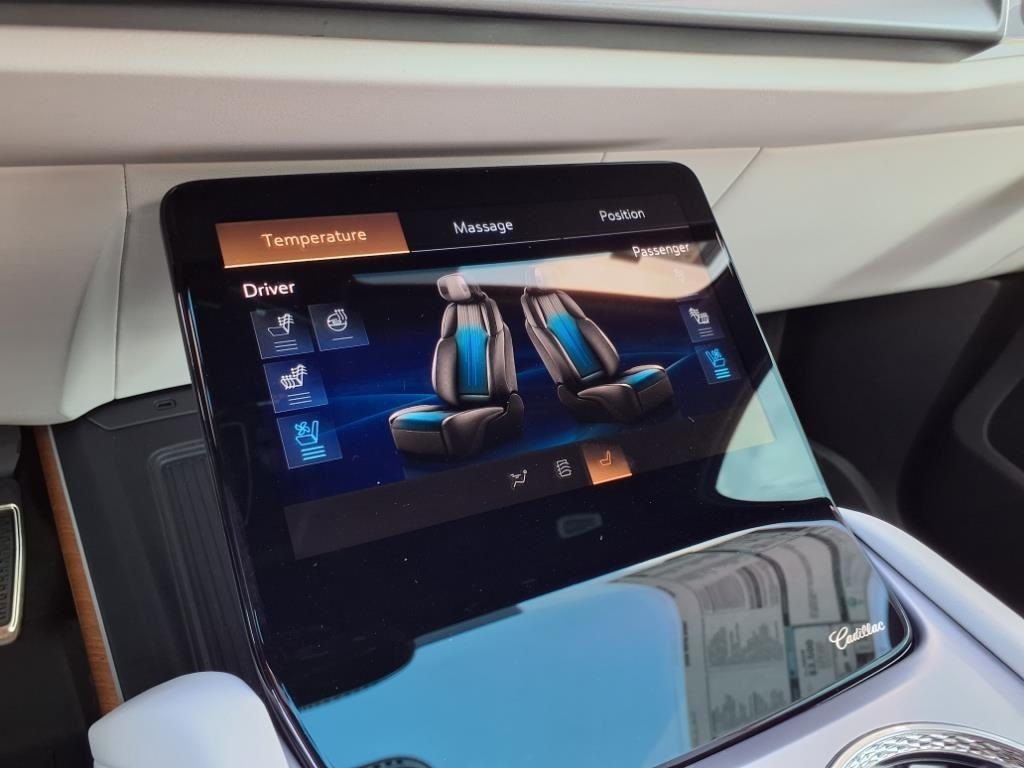 2026 Cadillac VISTIQ Sport - 8