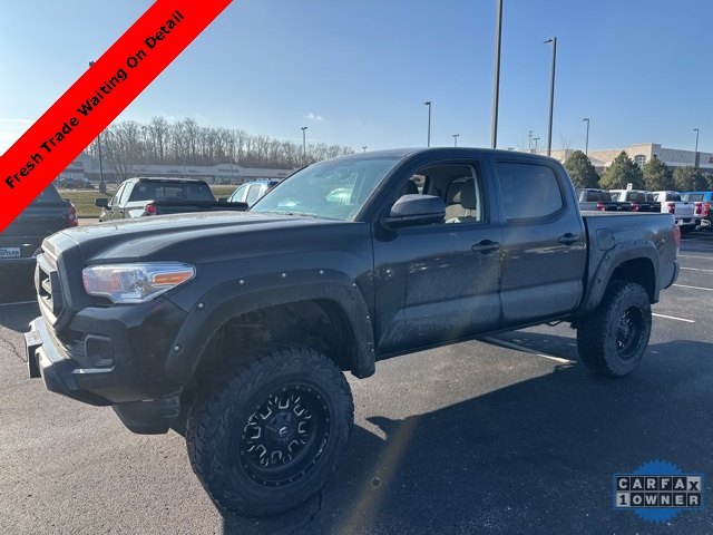 2022 Toyota Tacoma SR's photo