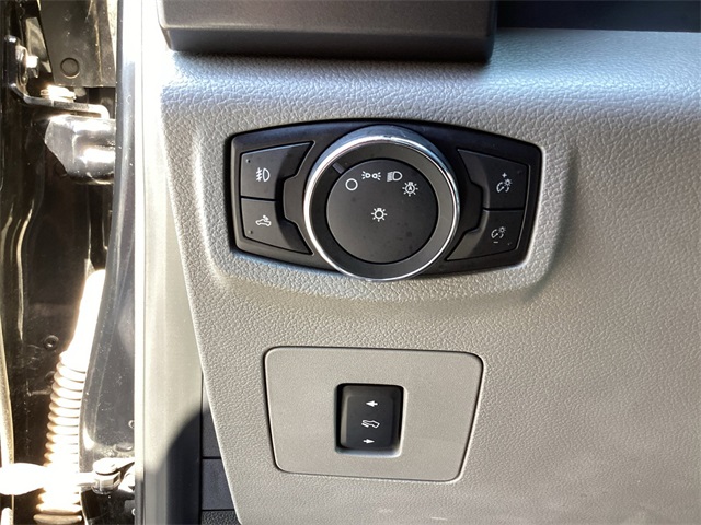 Used Car 2016 Ford F-150  Xlt For Sale Under $25,000 In San Antonio, Texas