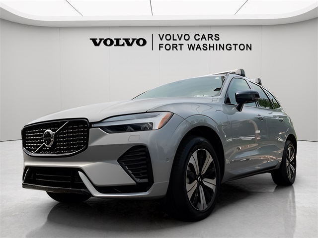 2025 Volvo XC60 Plug-In Hybrid T8 Plus