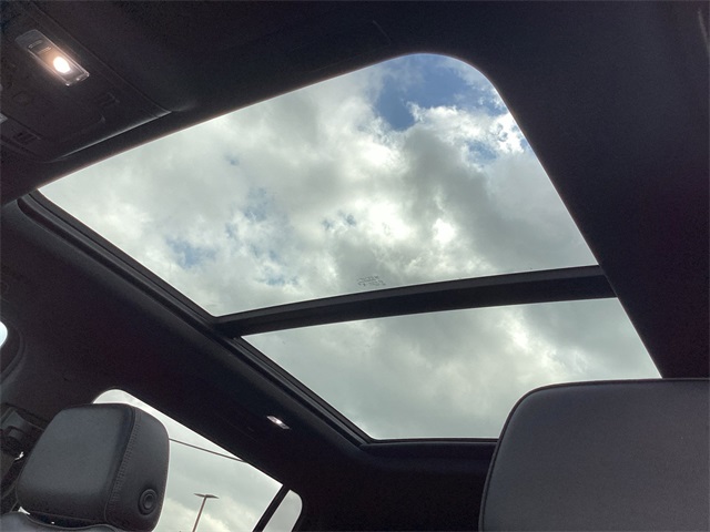 Used Car 2025 Chevrolet Suburban  Rst For Sale Under $70,000 In San Antonio, Texas