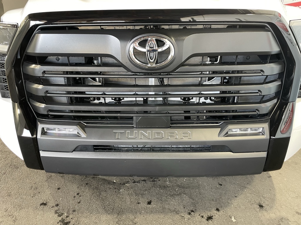 Thumbnail: 2025 Toyota Tundra - 10