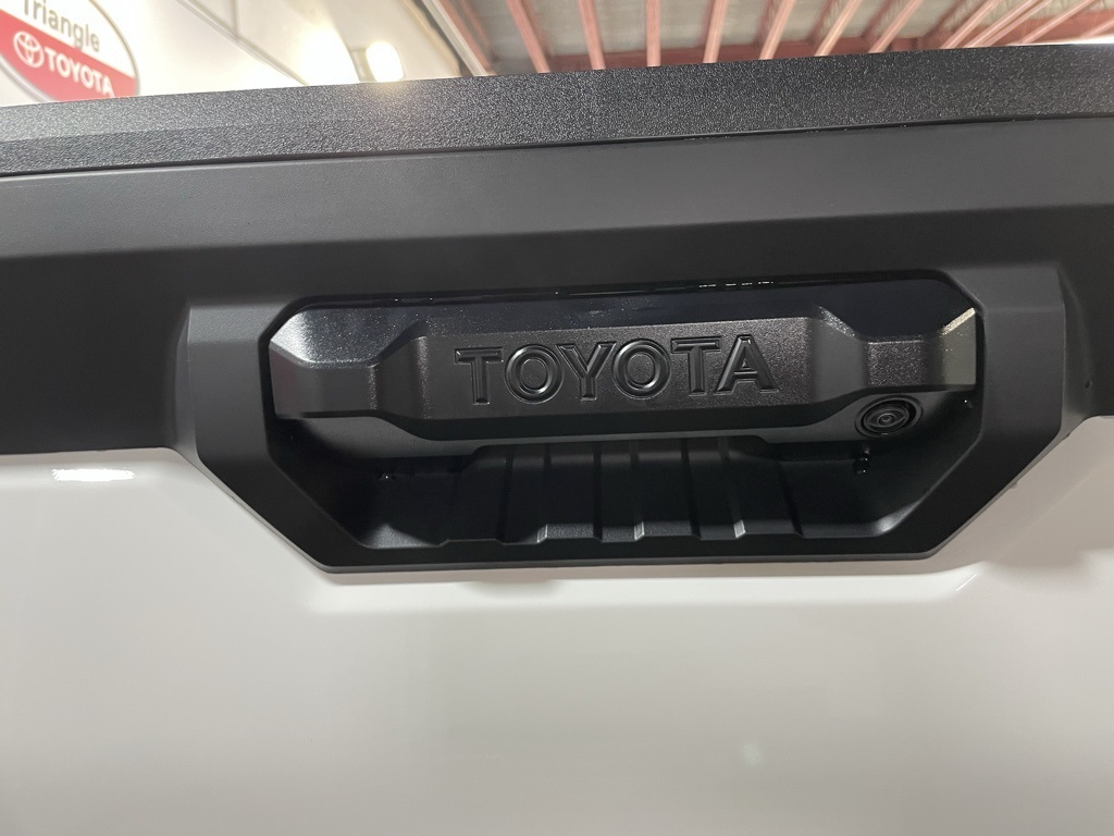 Thumbnail: 2025 Toyota Tundra - 16