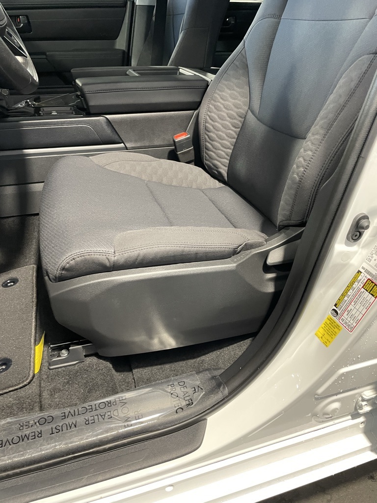 Thumbnail: 2025 Toyota Tundra - 27