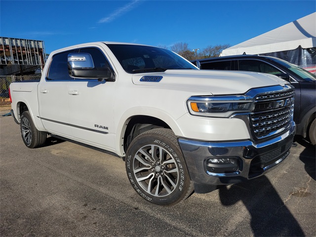 2025 RAM 1500 Limited Crew Cab 4WD