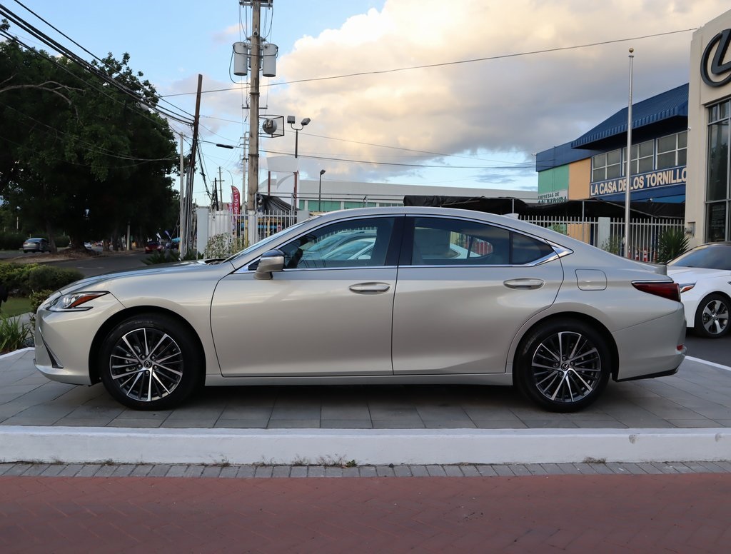 Thumbnail: 2025 Lexus ES - 8