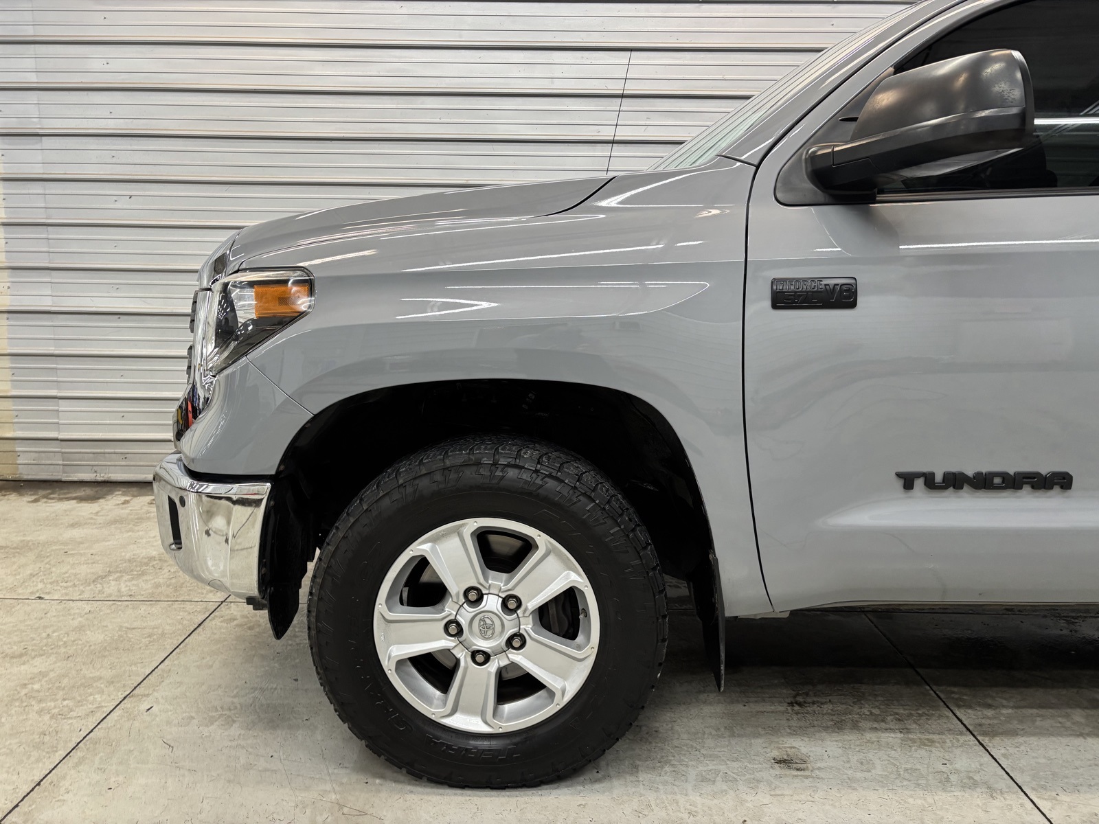 2019 Toyota Tundra SR5 Grade photo 3
