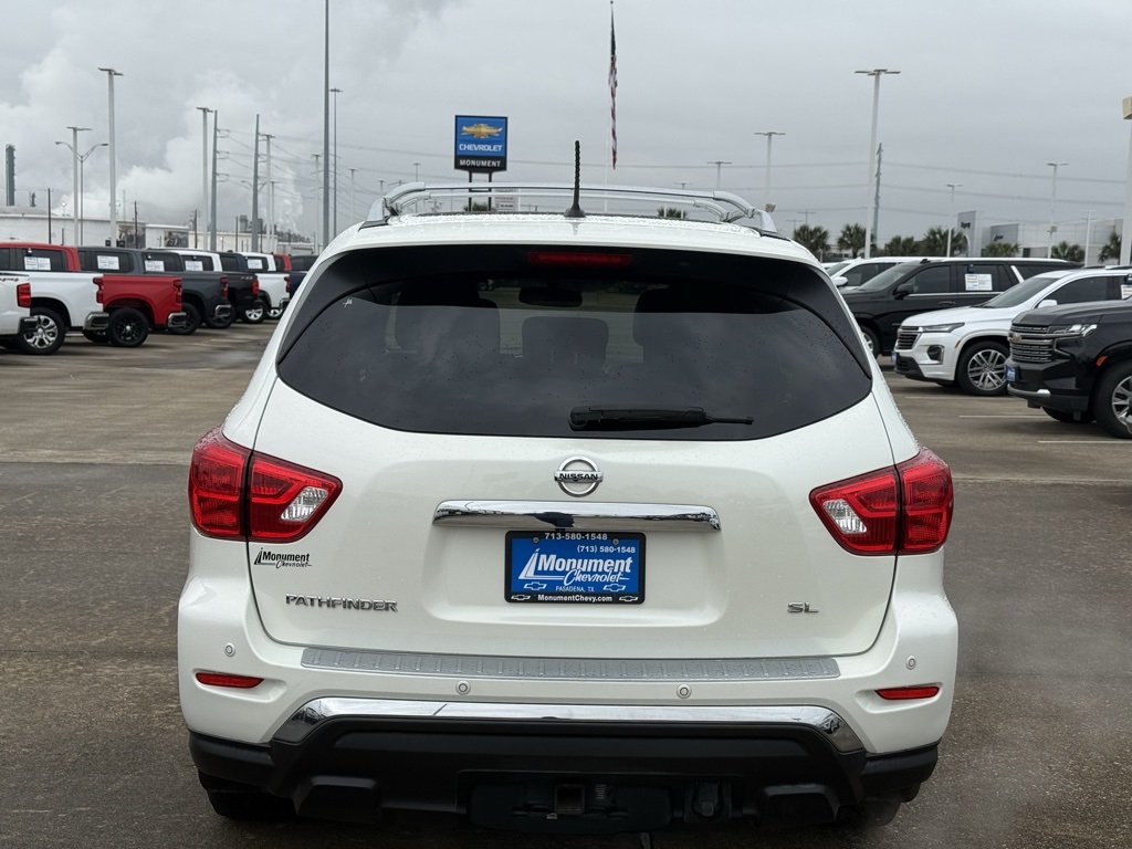 2017 Nissan Pathfinder SL White at Baytown Hyundai