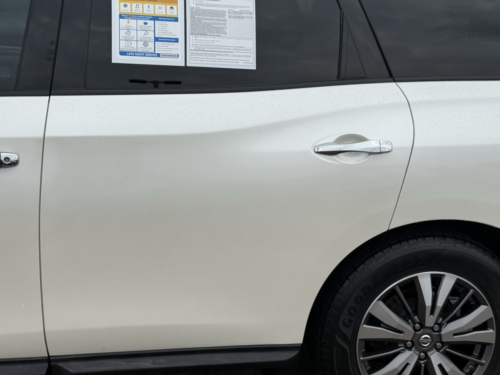 2017 Nissan Pathfinder SL White at Baytown Hyundai