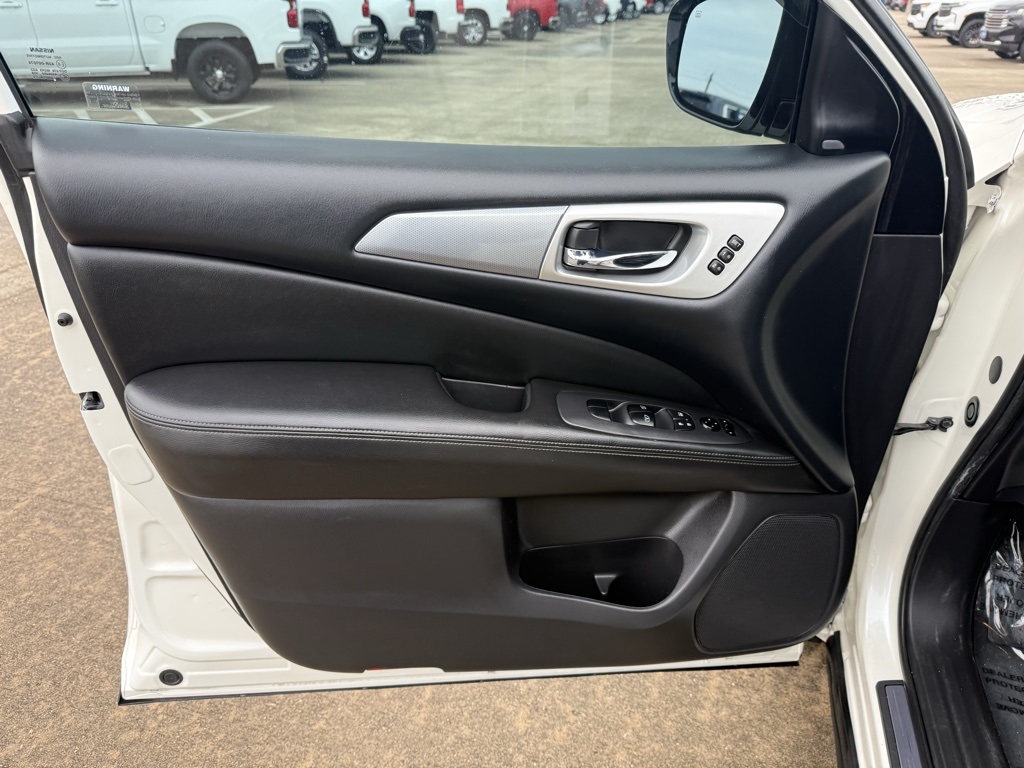 2017 Nissan Pathfinder SL White at Baytown Hyundai