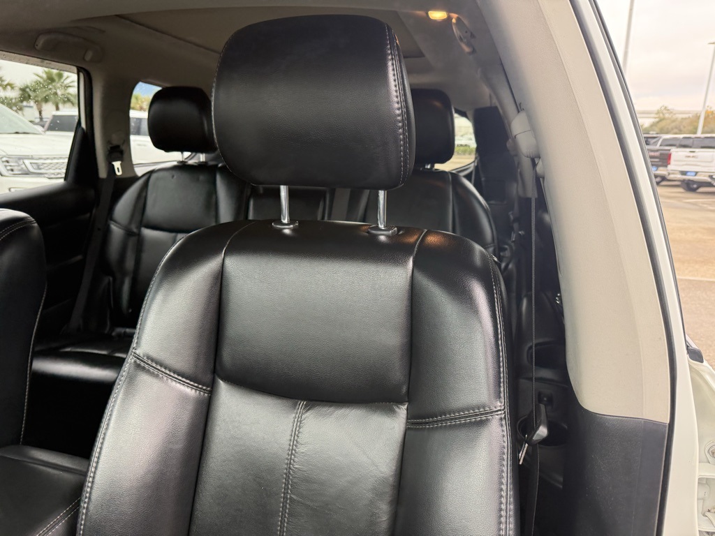 2017 Nissan Pathfinder SL White at Baytown Hyundai