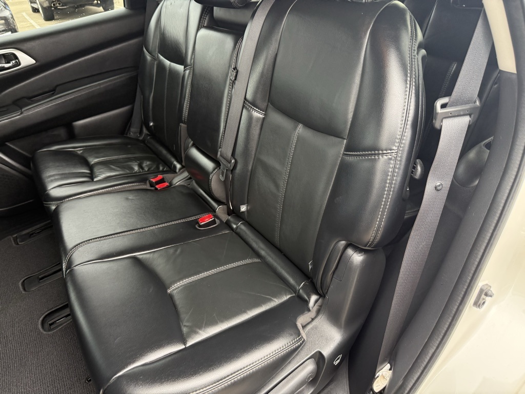 2017 Nissan Pathfinder SL White at Baytown Hyundai